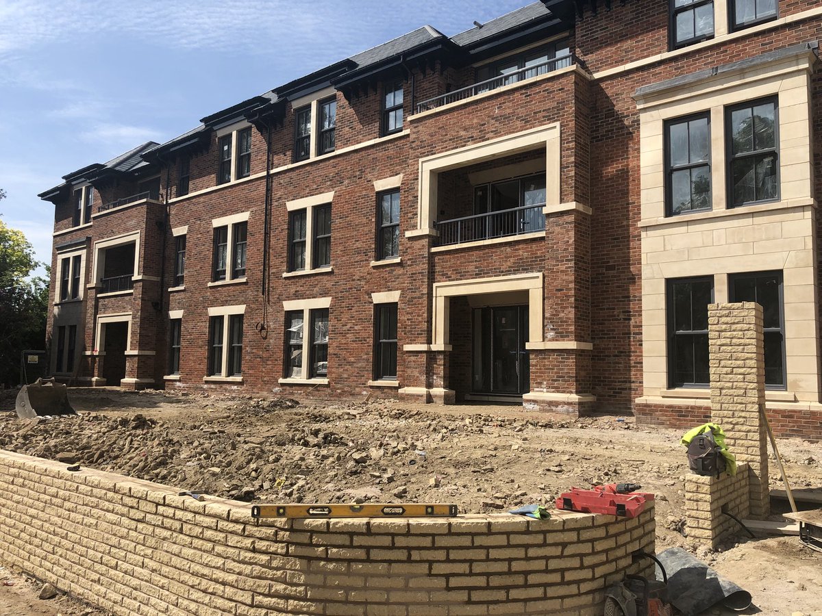Artezgroup's tweet photo. Great day in my site boots 👢 pushing #Berkeleyhouse #wilmslow towards completion. Looks absolutely fantastic @Eventusgroup @maisonIOM #builtbyartez https://t.co/5aTOl1RmLn https://t.co/gkFDCC8qCX