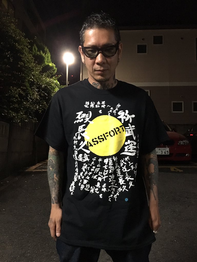 ZERO_MAGAZINE's tweet photo. @ASSFORT のライブ限定のTシャツのサンプル出来ました！ https://t.co/ZdGI4yZyIG