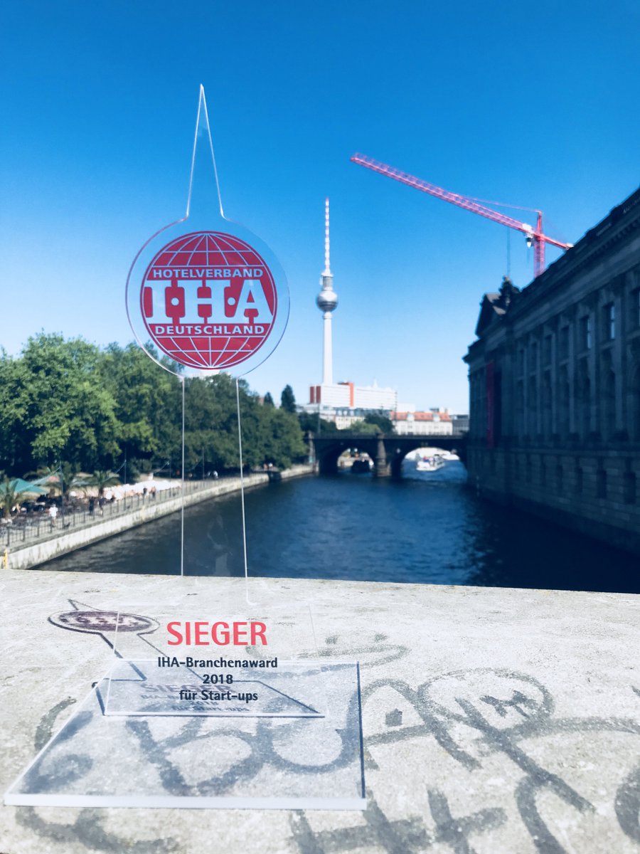 hotellerie_de's tweet photo. Wer gewinnt den IHA-Branchenaward für Start-ups 2018? 
Beim IHA-Hotelkongress am 26. Juni in Berlin pitchen:
HotelForce, Hotellistat, @Robotise_eu, Smart Host, @SolosMirrors

Jetzt noch anmelden! Alle Infos zum Award und Kongress unter https://t.co/a0Q4zZBbQX https://t.co/vL4S7nNECp