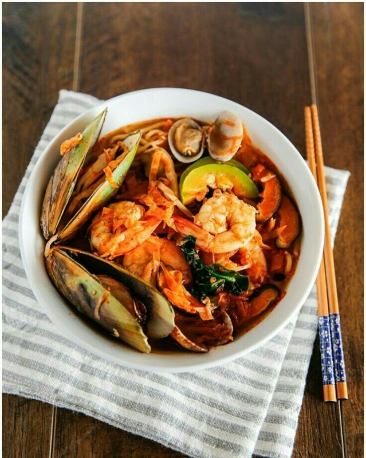 CCXII_DH's tweet photo. Hi, Enjoy the dinner Master and Mistress ..     

[ @Master_CharlesB @Mistress_AryneL @mistress_eyraD @Mistress_ValeyE @Master_AlwardD @Master_Tianw ] https://t.co/gGeKfJbIAT