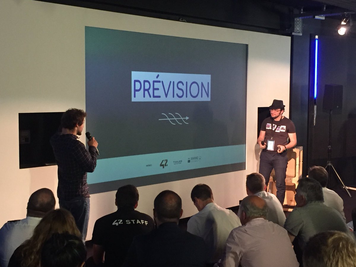 thalesgroup's tweet photo. [#HackathonMarine2018] La sixième équipe, Prévision, répond à la question « comment prévenir et gérer les risques dans les zones contigües ? » https://t.co/N08pL21sFx