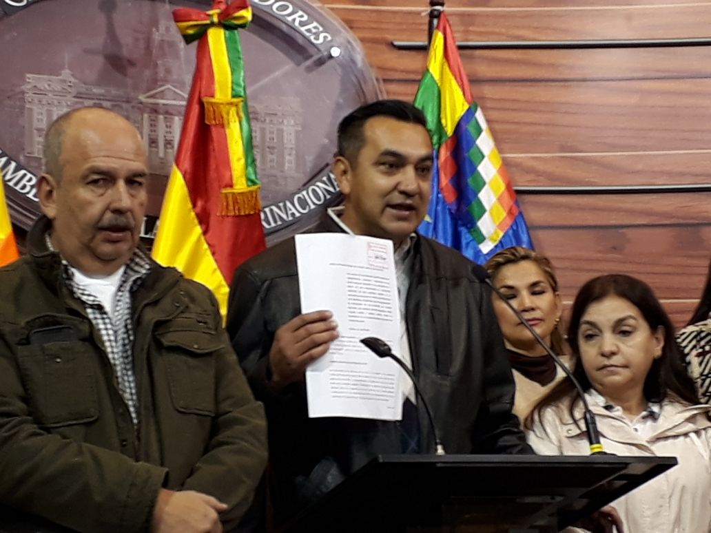 Advertimos al gobierno oportunamente que la corrupción es moneda corriente en la ABC, hoy exigimos que la Contraloría investigue las gestiones de los últimos 5expresidentes de esa entidad y el exservicio nacional de caminos, para establecer el daño económico ocasionado al Estado.