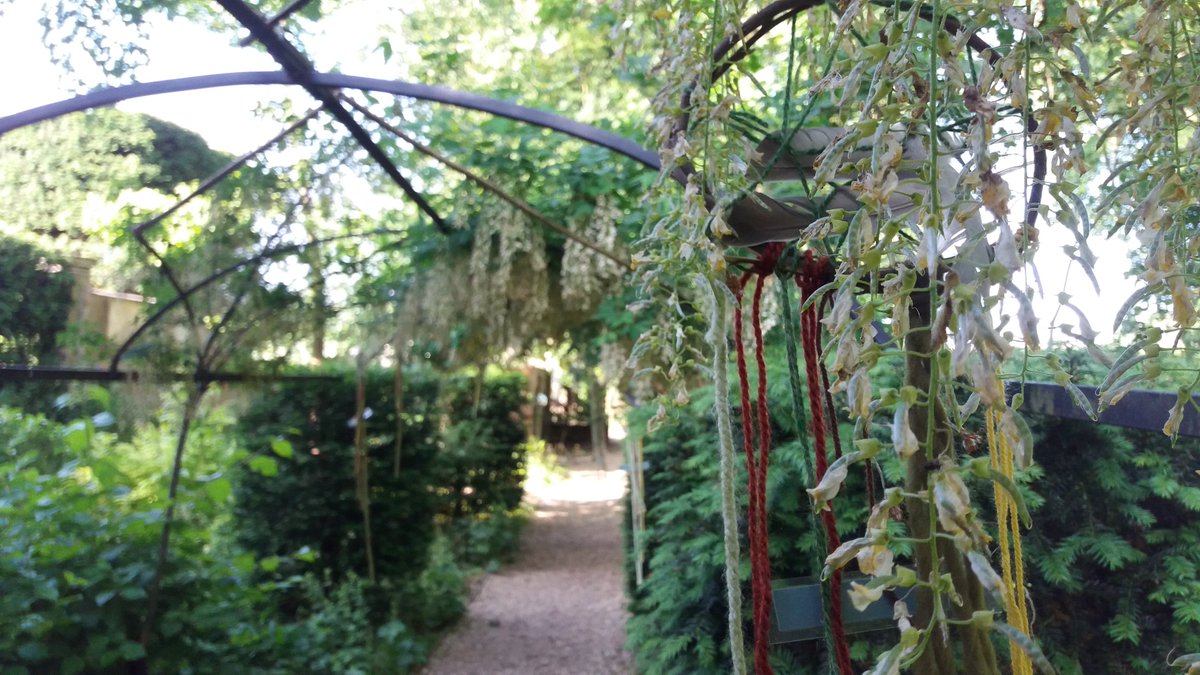 GardenBridgeEnd's tweet photo. #offbeatonrhythm @SPFSchools Adding new dimensions to #BridgeEndGarden. Thanks to Katy Bootman. https://t.co/ScbRrMTCXs