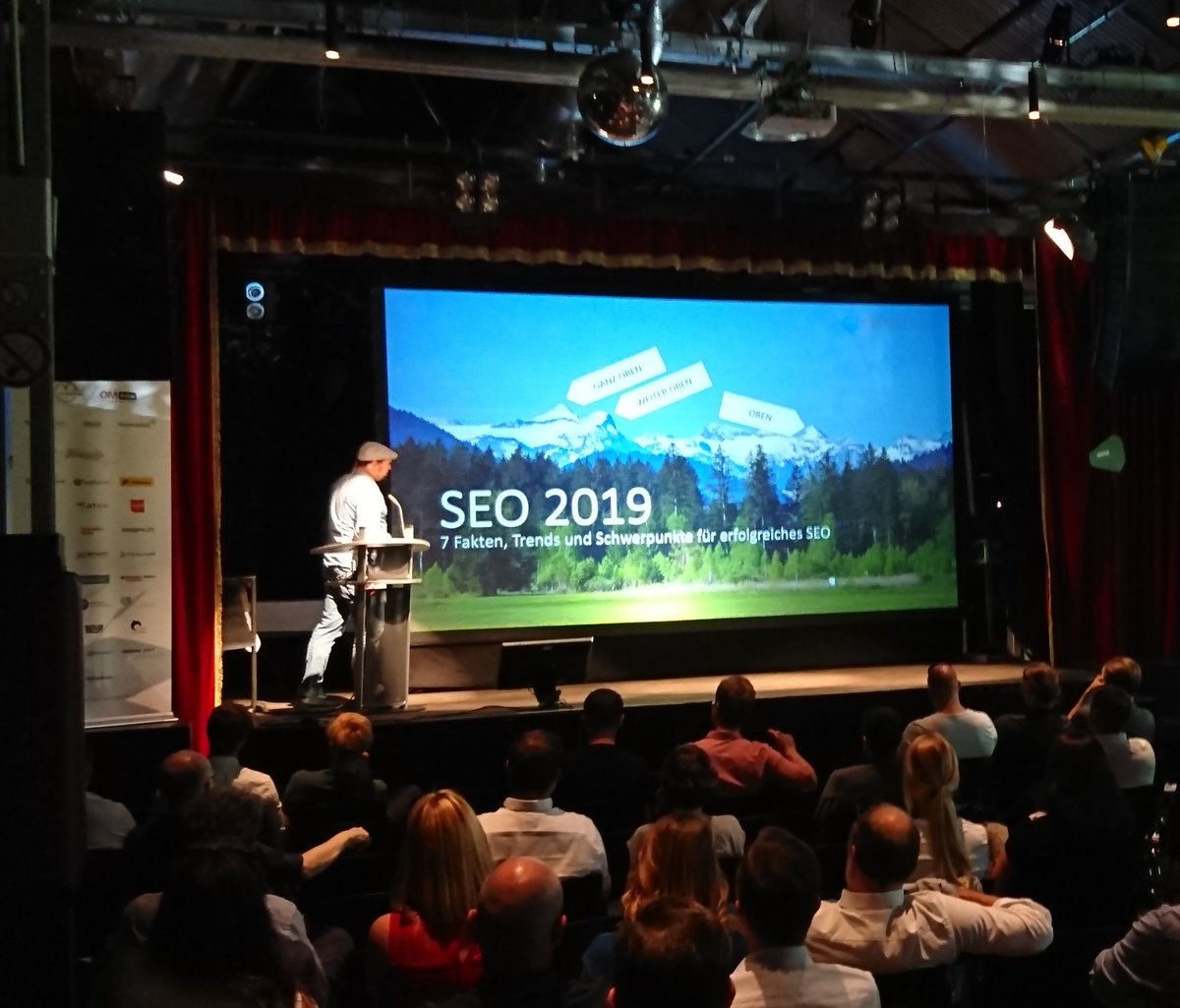 BankingCheck's tweet photo. #SEO 2019?
Nicolas Sacotte, Gründer und Inhaber von @contentking gibt uns Impressionen rund um SEO in 2019.🙌 #bmo18 https://t.co/OYMfUD0Zj2