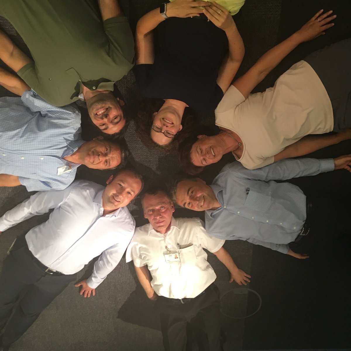 #wherehereosmeet #7Tage7Helden7Wins 
ONE TEAM