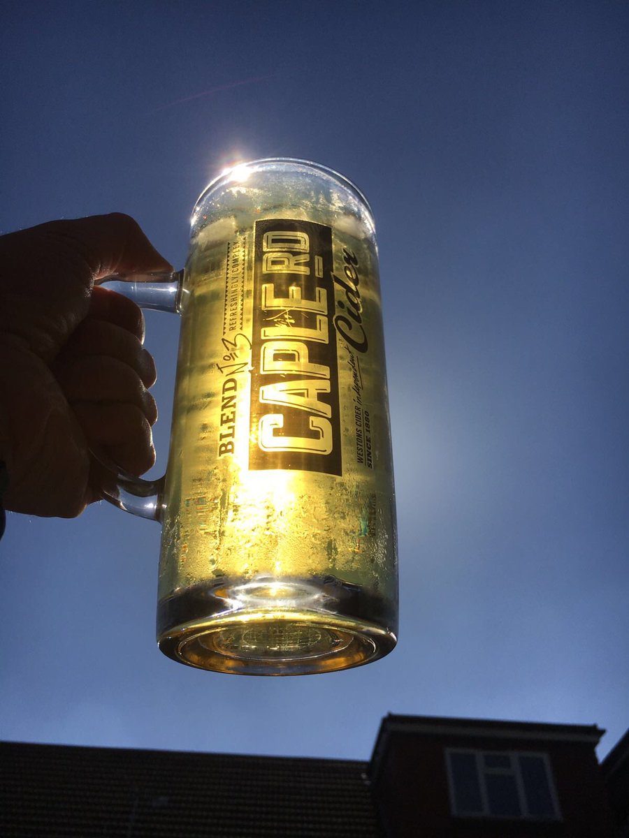 SamGeorgeScott's tweet photo. How the first pint always looks! @Sindercombe https://t.co/a8PIaMk6BD
