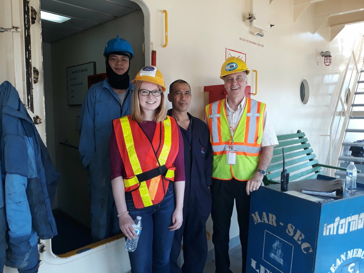 LederBiz's tweet photo. Business Student Megan Apperloo is spending her summer working for the Ministry To Seafarers, a port chaplaincy ministry of the Christian Reformed Church in the Port of Vancouver. #thekingsu #lederbiz #studentsummerjob https://t.co/8SjKTZ62Tw