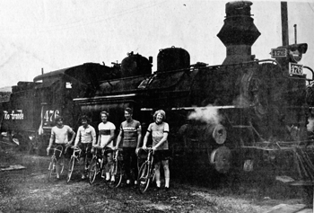 303cycling's tweet photo. Iron Horse Bicycle Classic – A Must Do Colorado Event!
#Cycling #Colorado #IronHorse @ironkhem @ihbc #TomMayer #JimMayer @DSNGRR #DurangoTrain #RoadRace
https://t.co/nIhxFPWC81 https://t.co/pZuKvxnVkC