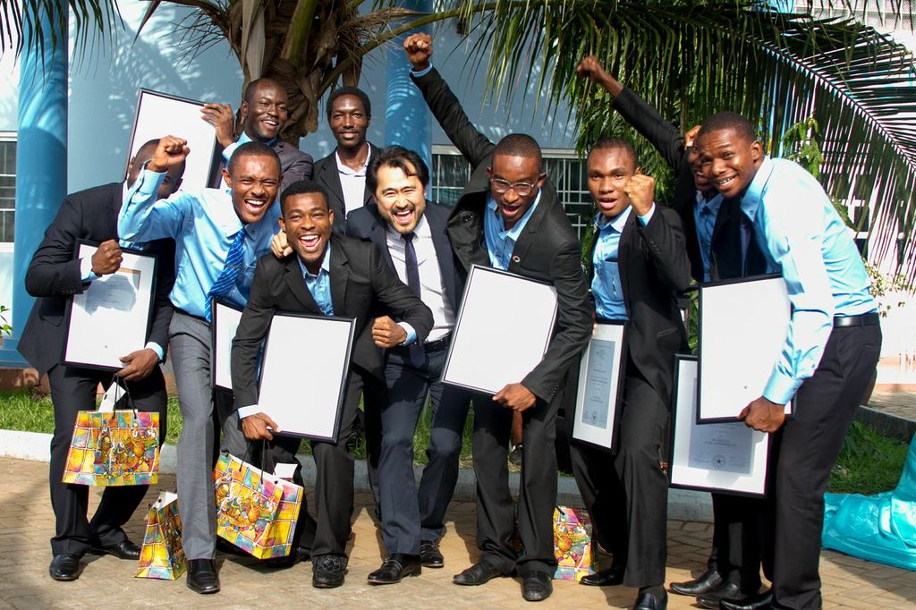 MESTAfrica's tweet photo. Throwback to MEST Graduation 2013! We're already getting excited for Graduation 2018, are you? #tbt #MEST10Year #Classof2018 https://t.co/Q4an9JS4t8