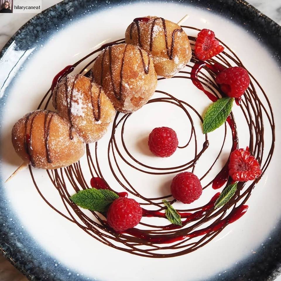 Continibites's tweet image. Gorgeous #ContiniGeorgeSt #Bombolini plate