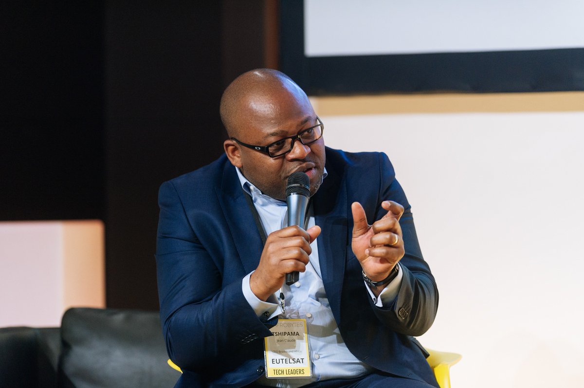 splento's tweet photo. Leaders panel on the Mobile Economy at the #Afrobytes Tech Conference 2018 with @KabirouMbodje @NjokiGichinga @MaxBayen. @SocialAfrobytes @WayraUK
#socialafrobytes #BringBackOurNarrative #PhotographersOnDemand https://t.co/bMyY0KVm5z