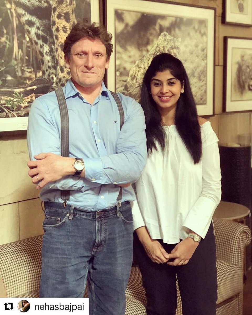 SwissPromotion1's tweet photo. #Repost @nehasbajpai
・・・
An evening with #watchwizard #stephenforsey, the man behind some of the most stunning supercomplications from @greubel.forsey #absolutedelight #watchfreaks #watchtimeindia #luxurywatches #complicatedtimepieces #tourbillonthursday https://t.co/TxdBIVsi80