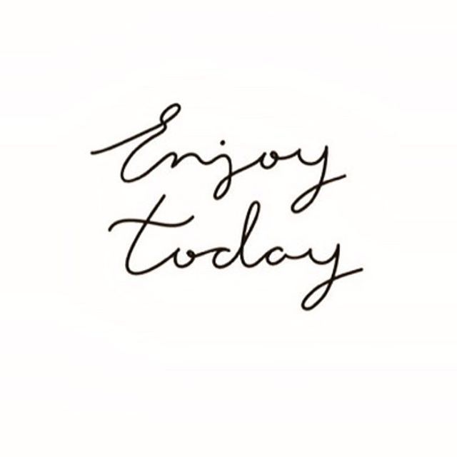 ShopSeven27's tweet photo. Don’t worry about what happened or didn’t happen yesterday and don’t focus on what’s to come...live in and embrace what’s right now. .
.
.
.
.
.
.
#mentalnote #foodforthought #enjoylife #livelovelaugh #shopseven27 #morninginspiration #motivation https://t.co/9S7Tz9bjb7 https://t.co/cmWYznjFVA