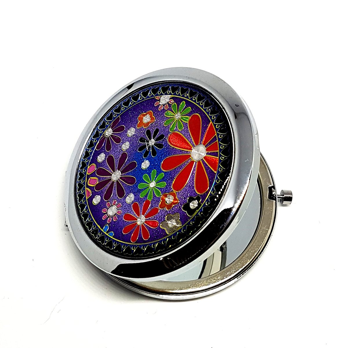 Farfalla_UK's tweet photo. Mirror mirror....#compactmirror #mirror #handbagessentials #accessories #handy  #ethicallymade #fairtrade #freeukshipping #onlineshopping #ThursdayMotivation #farfalla_uk https://t.co/S5u4MPMUR8