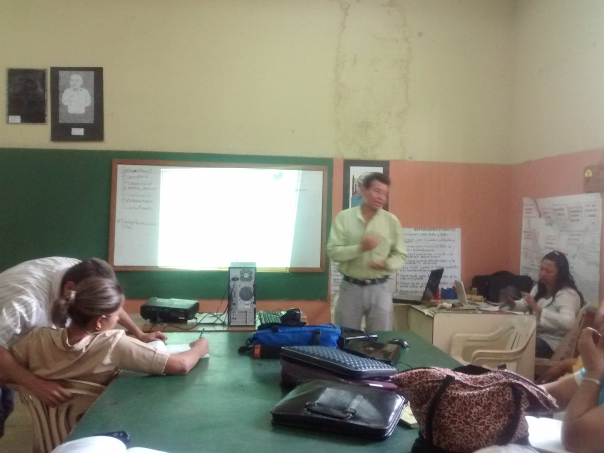 UenUpata's tweet photo. #piar#bolivar Jornada de formación para docentes en ejercicio de la función directiva desde el Centro Formación de Upata. 👍📝#dialogoreconciliacionypaz @sheisaav27 @sheieduc @clifpmpiarn @SaIaBolivar @mmsr_bolivar @mppeducacion @JauaMiranda https://t.co/xzUxWjGlS4