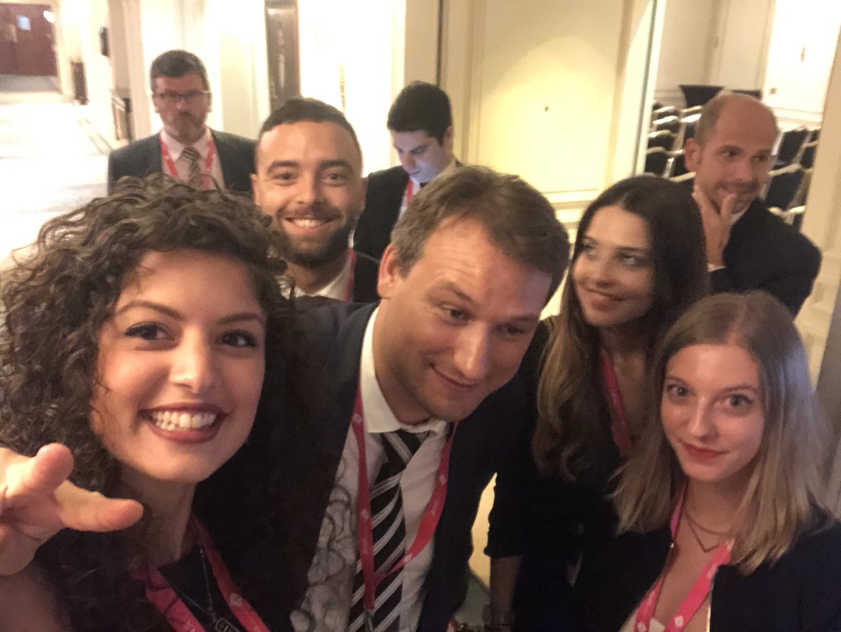 InesHelal's tweet photo. Le #JemsDataConnect c’est terminé et les équipes #Jems vous remercient ! @GFondrillon @EtiennedOleon @rihab_brirmi https://t.co/4vtFp7cxxu
