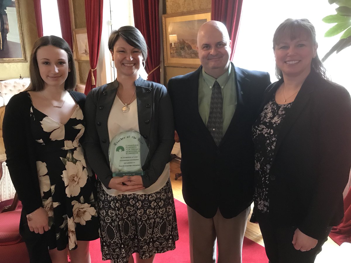 FRJHschool's tweet image. So proud of Mme. Benson and the recognition she has been awarded today. Awesome teacher in both French and English😍 Stay tunes for more exciting news tomorrow👍🏻@NLESDCA