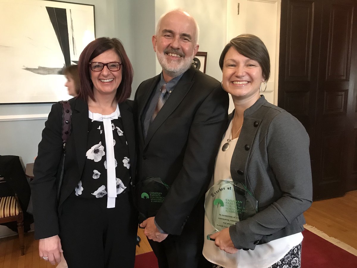 FRJHschool's tweet image. So proud of Mme. Benson and the recognition she has been awarded today. Awesome teacher in both French and English😍 Stay tunes for more exciting news tomorrow👍🏻@NLESDCA