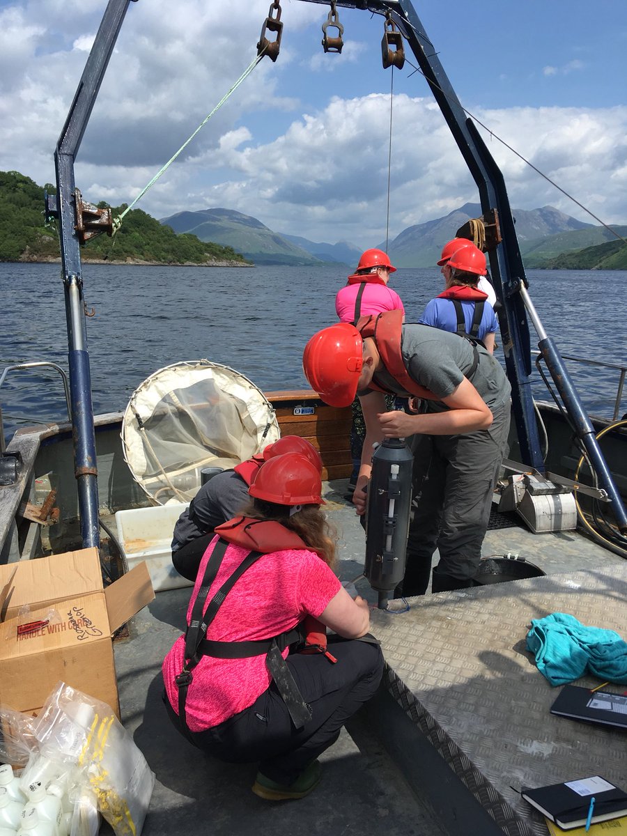 greenocean14's tweet photo. A ridiculously nice day in the office with the EES field trip on Loch Etive! https://t.co/SCEaa31gIM