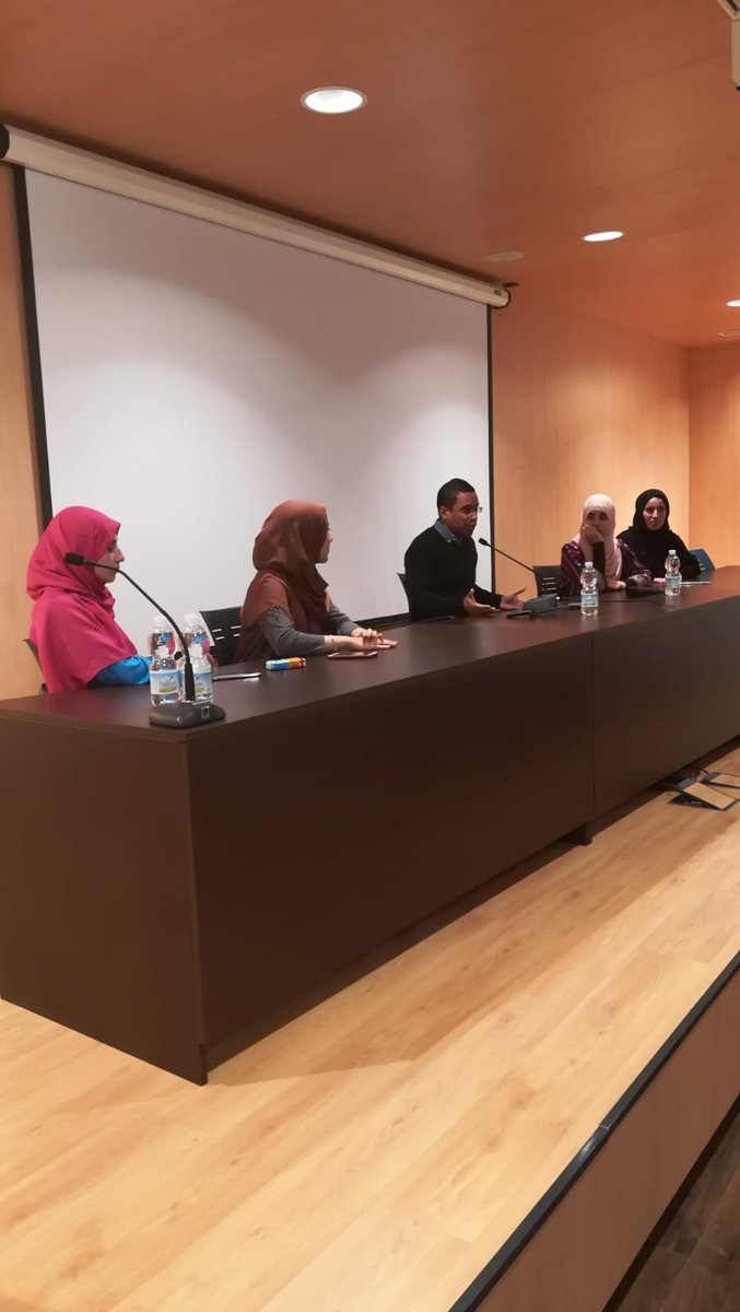 J_ENMARCHA's tweet photo. El lunes hemos disfrutado con la presencia de @karamy_sq con el que hemos contado para hacer un debate con el tema, 'La ciencia y el Islam' ; queríamos agradecerle por brindarnos una experiencia tan enriquecedora, esperemos que esta no sea la última vez que contemos contigo. 😊 https://t.co/iGFFH4KqNa