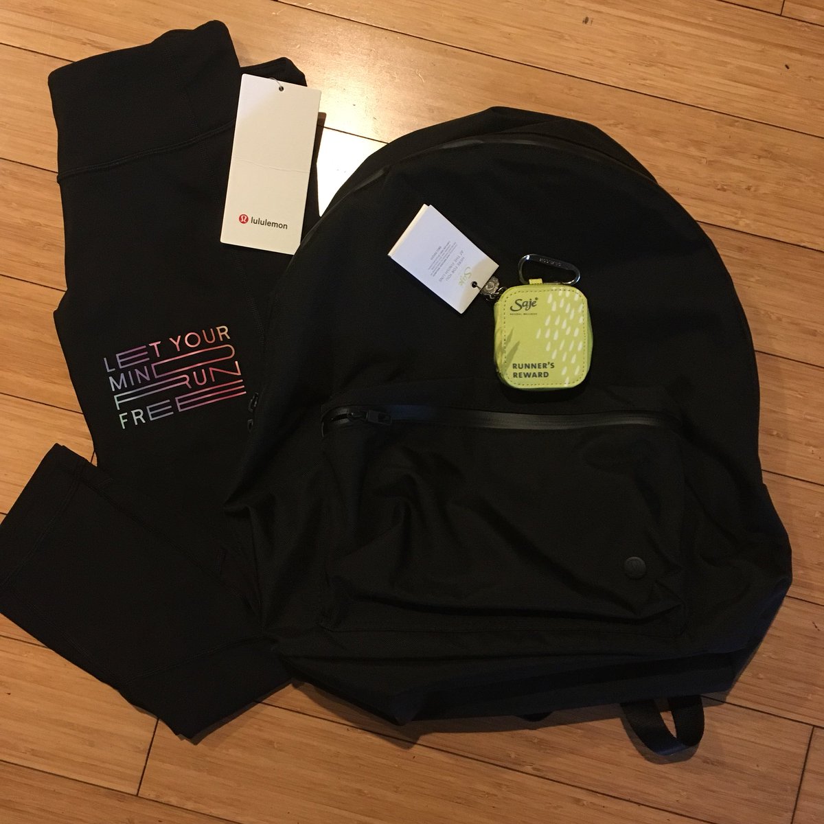 TourDaLulu's tweet photo. Thank you @lululemon @lululemonLA for hosting #PRIDERUN !! That soundbath stop at mile one was amazing. And this beautiful swag !! #thesweatlifeLA #sweatonceaday https://t.co/8aFyQqFkJ3