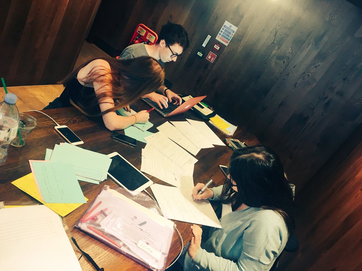 PatchworkCSSD's tweet photo. Time for our workshop debrief session! Thank you so much to all of our participants for this valuable feedback. This really helps us to improve our practice and become more self-aware. We’re looking forward to hearing from more of your scripts! #appliedtheatre #cssddate19 https://t.co/mESZ1tRipF