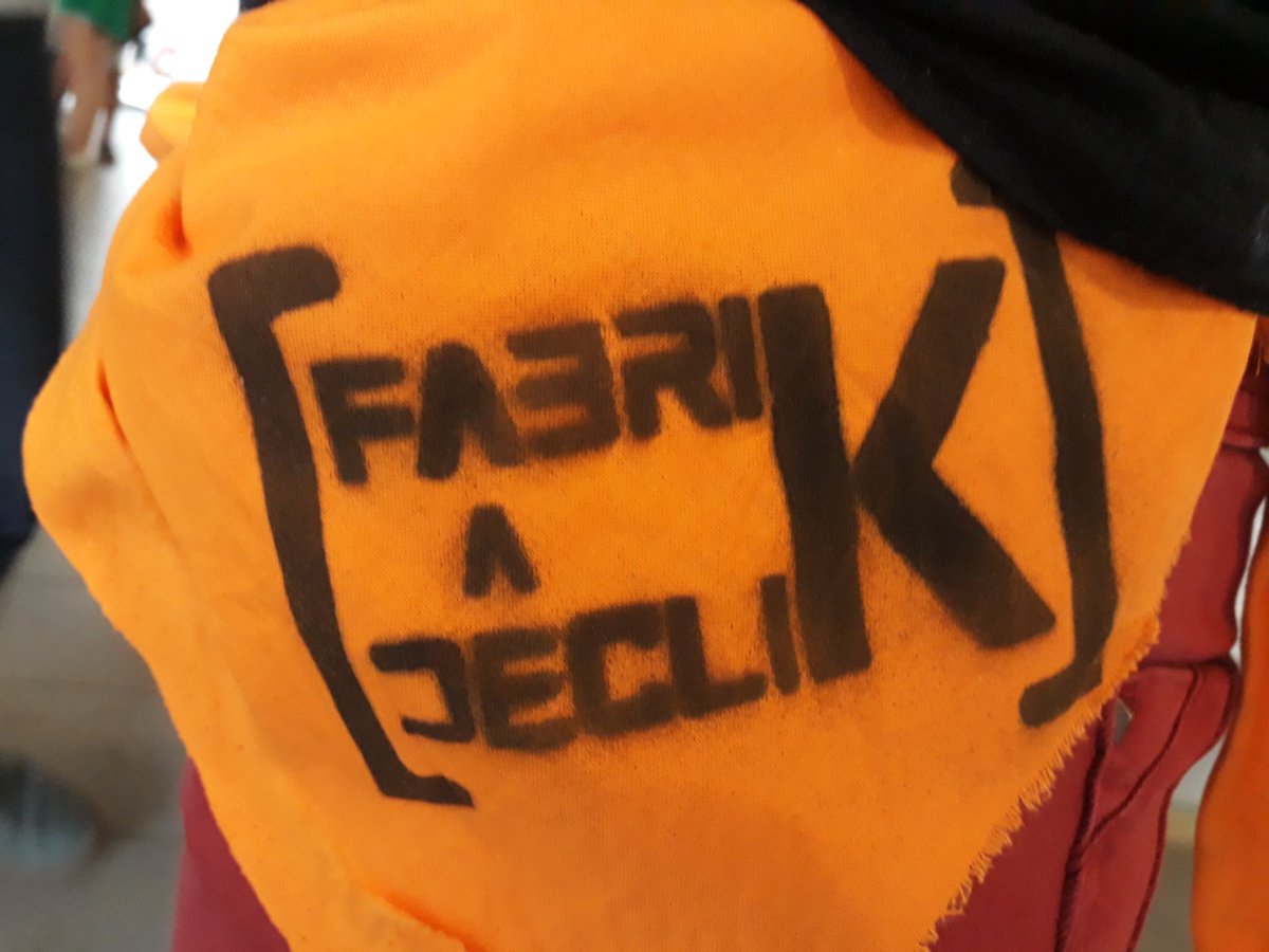 heloise_mo's tweet photo. Agissons et engageons-nous à #Lyon à la #fabrikadeclik avec @AssoArticle1, @OIM_Osons et @Anciela! #jeunesse #engagement #FDK2018 https://t.co/I9dU6CL0yg