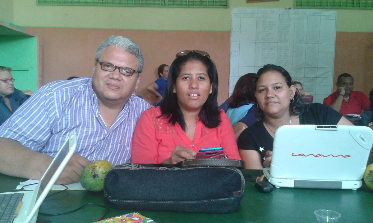 ariasr328's tweet photo. Diplomado de Formación para Directores y Directoras en el Municipio Piar #DialogoReconciliacionYPaz @sheieduc @MPPEDUCACION @SaIaBolivar @ClifpmpiarN @clifpmchien2 @Mirelva_ma @MMSR_BOLIVAR @JauaMiranda https://t.co/HmbA7x3e3R
