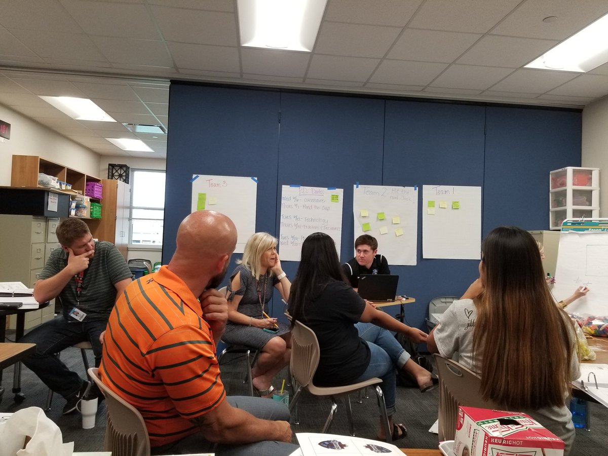 BeckyB778's tweet photo. Everyone learns at SSI! #ilearneditatssi #BeTheLegacy https://t.co/0vvfmagdO9