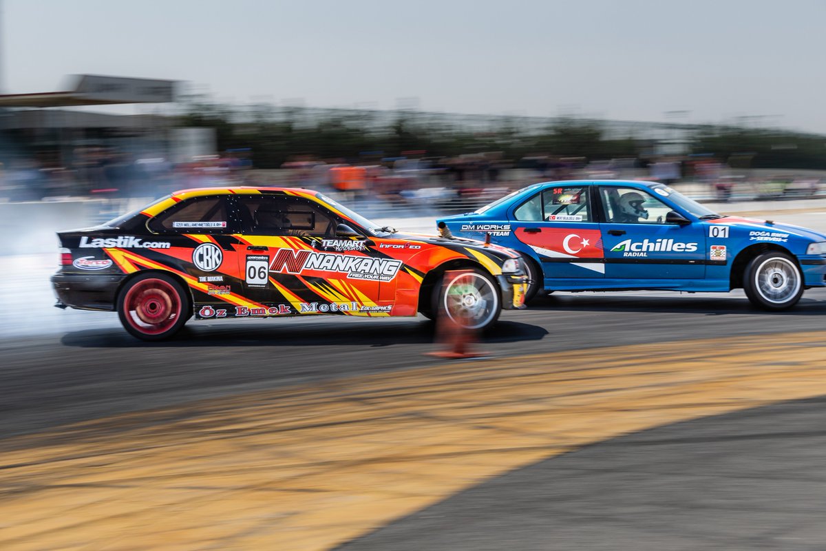 TOSFED's tweet photo. Körfez'de 3 Yarış Bir Arada https://t.co/LgNuoZ7Cj9 #tosfed2018 #otomobilsporlari #drfiting #apexmasters https://t.co/lDE7r72Ndv