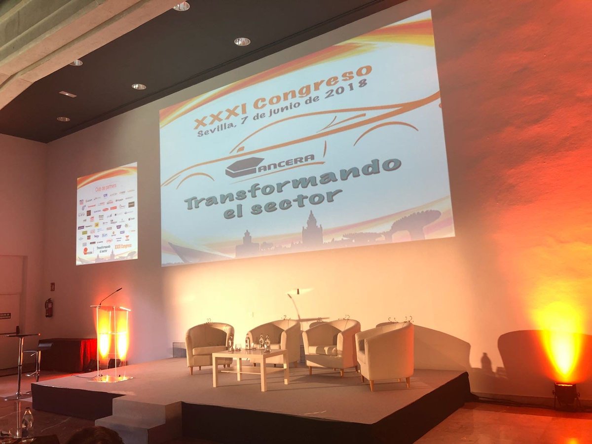 DGonzalezGlezco's tweet photo. En el #CongresoAncera aprendiendo de los grandes para entender como se está TRANSFORMANDO EL SECTOR. En @Glezco_asesores estamos orgullosos de colaborar con @ancera_social aportando nuestro granito de arena a la distribución de recambios España. https://t.co/A9DAhh9IeT