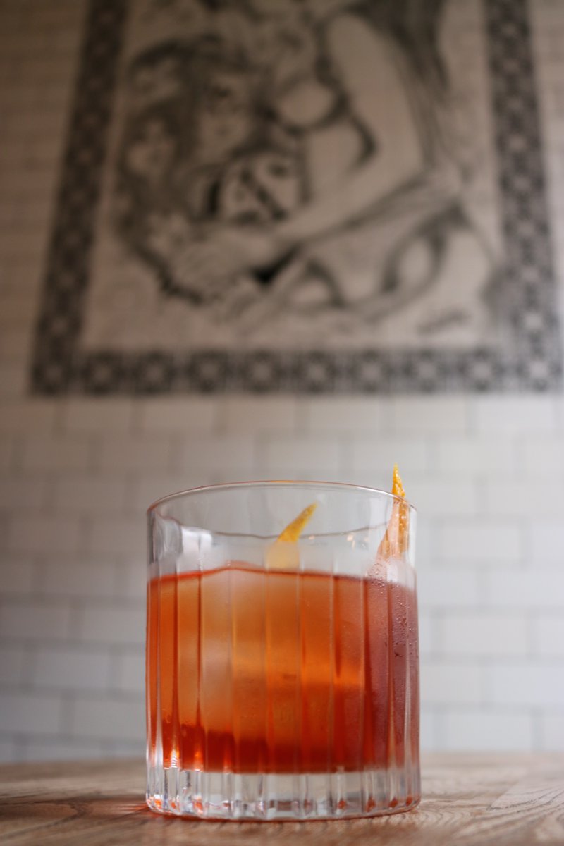 777Dublin's tweet photo. We’re loving all the Negronis this week in celebration of #Negroniweek. Here’s our take on the classic... complete with devil horns 😆🖤👹
#negroniweek2018 #negroni #campari https://t.co/Rcp71W7Ykt