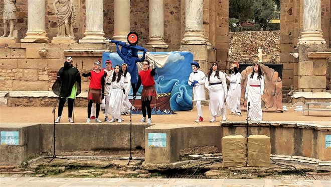 IES <a href="/IESFUENTENUEVA/">IES FUENTENUEVA</a> : Nuestro grupo  <a href="/InAlbisTeatro/">In Albis Teatro</a> sigue sin cobrar después de más de 2 años sus PREMIOS NACIONALES por valor de más de 16.000 €. 😠😠Exigimos que se paguen ya. Apóyalos por favor: #pagopremioinalbis