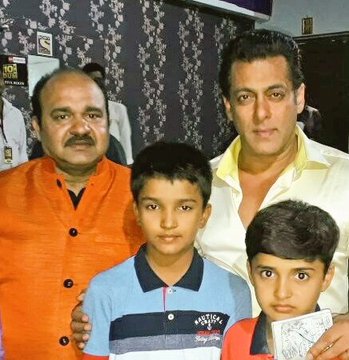 View image on Twitter