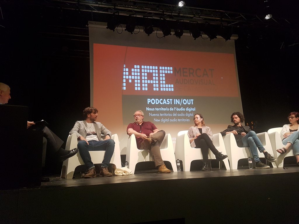 Radio_20's tweet photo. El #podcast ha socializado la comunicación. Es un rayo de luz con capacidad de emocionar la gente con total libertad creativa nos comenta Josep Maria Marti #PodcastInOut #pasión https://t.co/wU3nqJGk0S