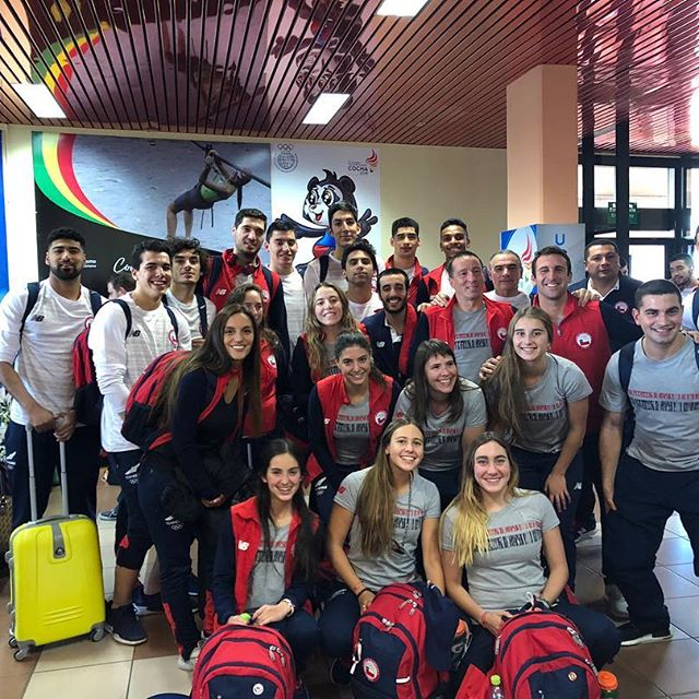 La selección chilena de Pelota Vasca en Cochabamba. Se iniciará  a las 16:00 hrs, en el  Complejo Municipal de Sacaba, con el encuentro por  Fase 2 Pelota Goma Pareja Femenina entre Chile – Uruguay. El encuentro es crucial para  avanzar a la fase final. pelotavasca.cl