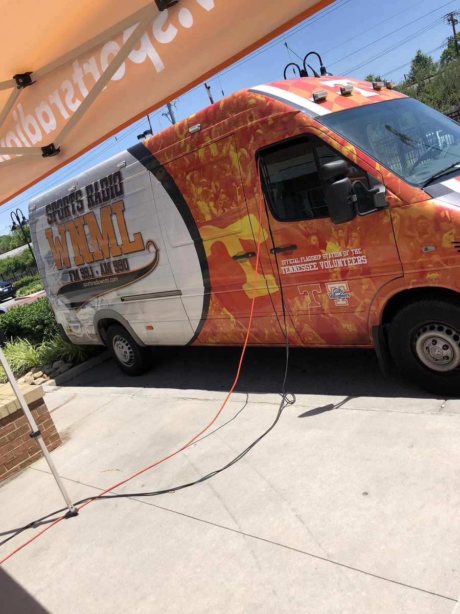 UTVolShop's tweet photo. Stop by the #UniversityCommons location and register to win some goodies from @SportsRadioWNML. Here from 12-3! Other specials IN-STORE! #ComeSeeUs #VFL #GBO https://t.co/k5hsGGvhda