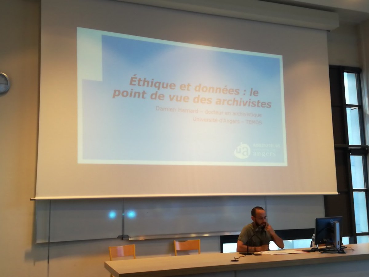 DataperoAngers's tweet photo. Éthique et #data - Damien Hamard présente le point de vue des archivistes dans le traitement des données personnelles. Un point de vue intéressant à l'heure du #RGPD https://t.co/rOnrgZPmLX
