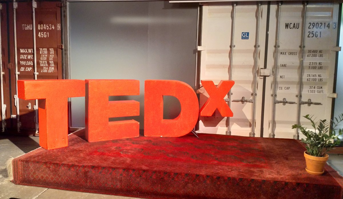 SilFoiera's tweet photo. Here we go!
#TEDxZurichSalon #FutureMobility #WhatMovesUs
Am Vorabend der #eDays, Visionen zur Mobilität von Morgen hören und teilen. https://t.co/Vc221Kf95p