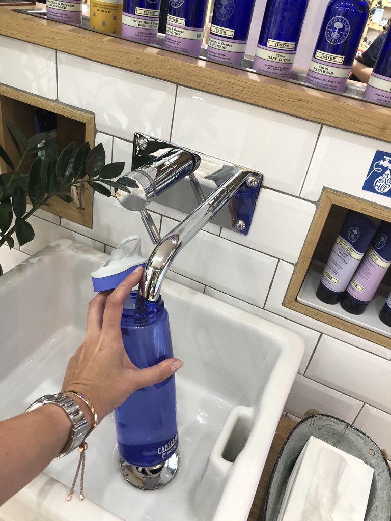 StreetofLondon's tweet photo. #OneLess https://t.co/7Tn6GpNBuu