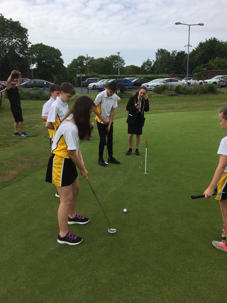 telfordprkschpe's tweet photo. More great golf tonight! #holingputts #starballer @shervillgolf https://t.co/LPz0FSA9ZX