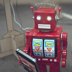 Lucybf87's tweet photo. #TICNebrija  #peliculasconTIC . Idiots. Cortometraje que pone en evidencia la sociedad de consumo en la que vivimos, sobre todo en lo referente a nuevas tecnologías. https://t.co/ZzaWO1BfPX