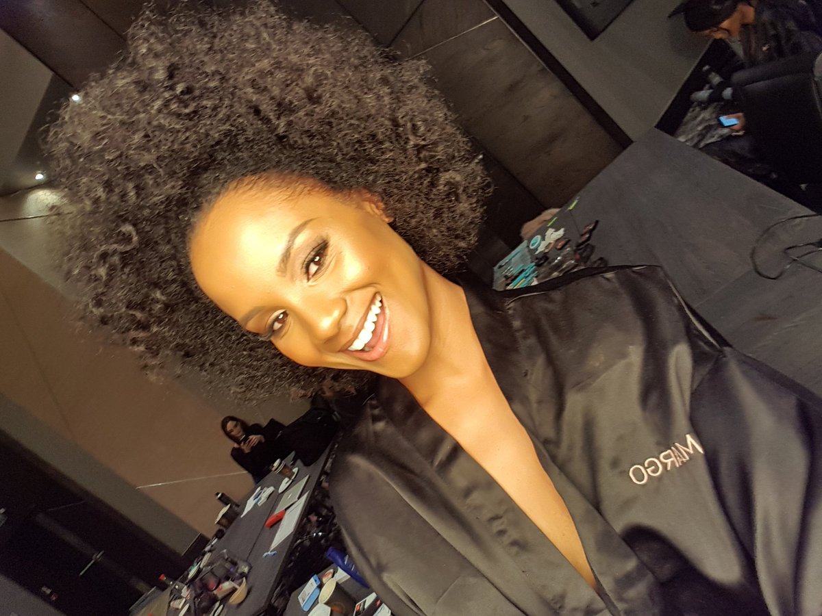 Margo_Fargo's tweet photo. Going live tommorow on instagram on the Shea Moisture South Africa page.
Check it out on instagram : @margofargo1
#afro
#tbt
#naturalista
#melanin
#margofargo https://t.co/ljMzen04Ft