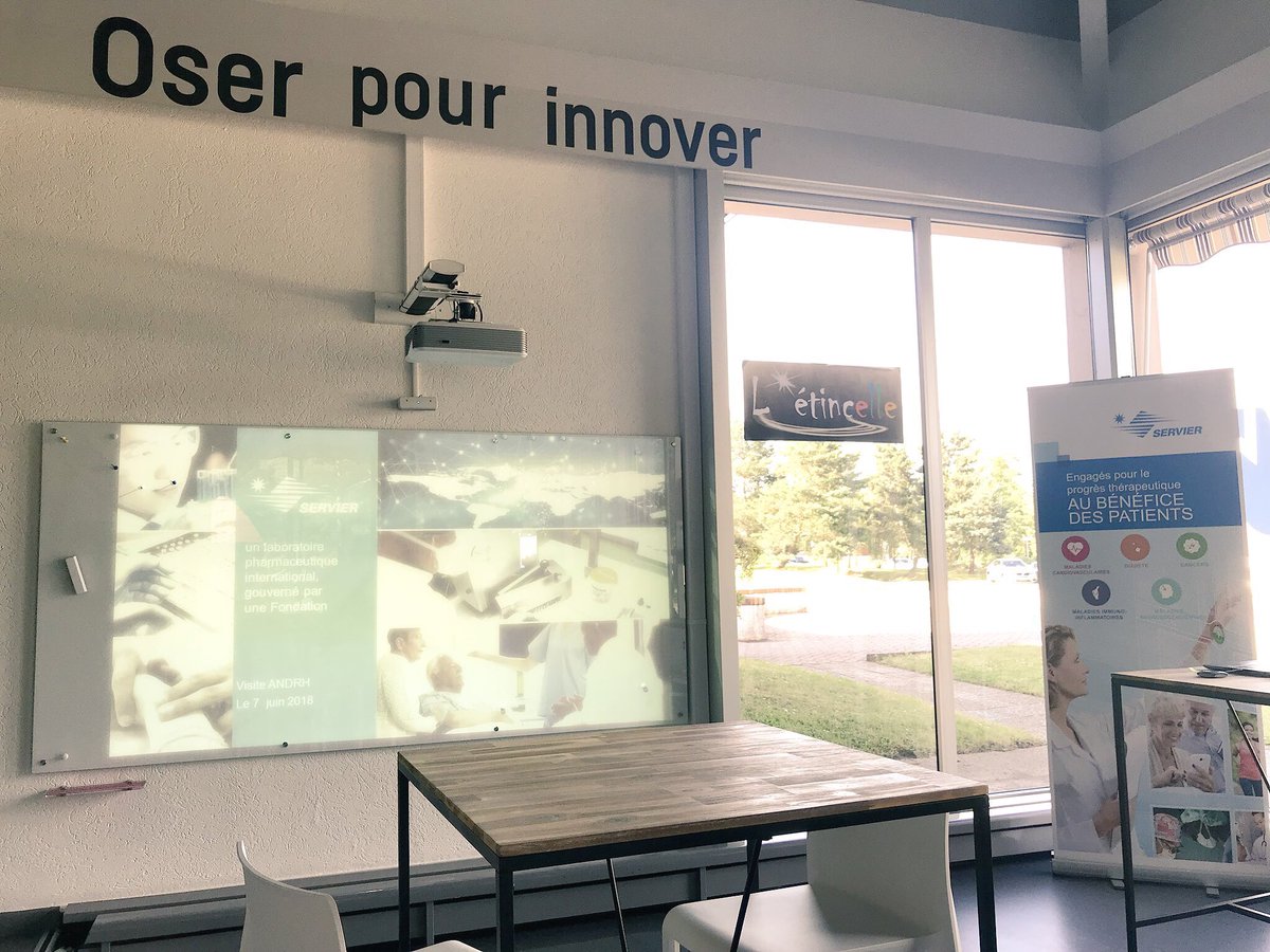 chlo_RH's tweet photo. Matinée sur le site de La Ferté 🌳
Après-midi en Job Dating à l’IUT 📑
Soirée avec l’#ANDRH chez Les Laboratoires Servier 💊
#3journéesen1 #plusdefun #vismaviedeRH https://t.co/eD2Bp6OYte