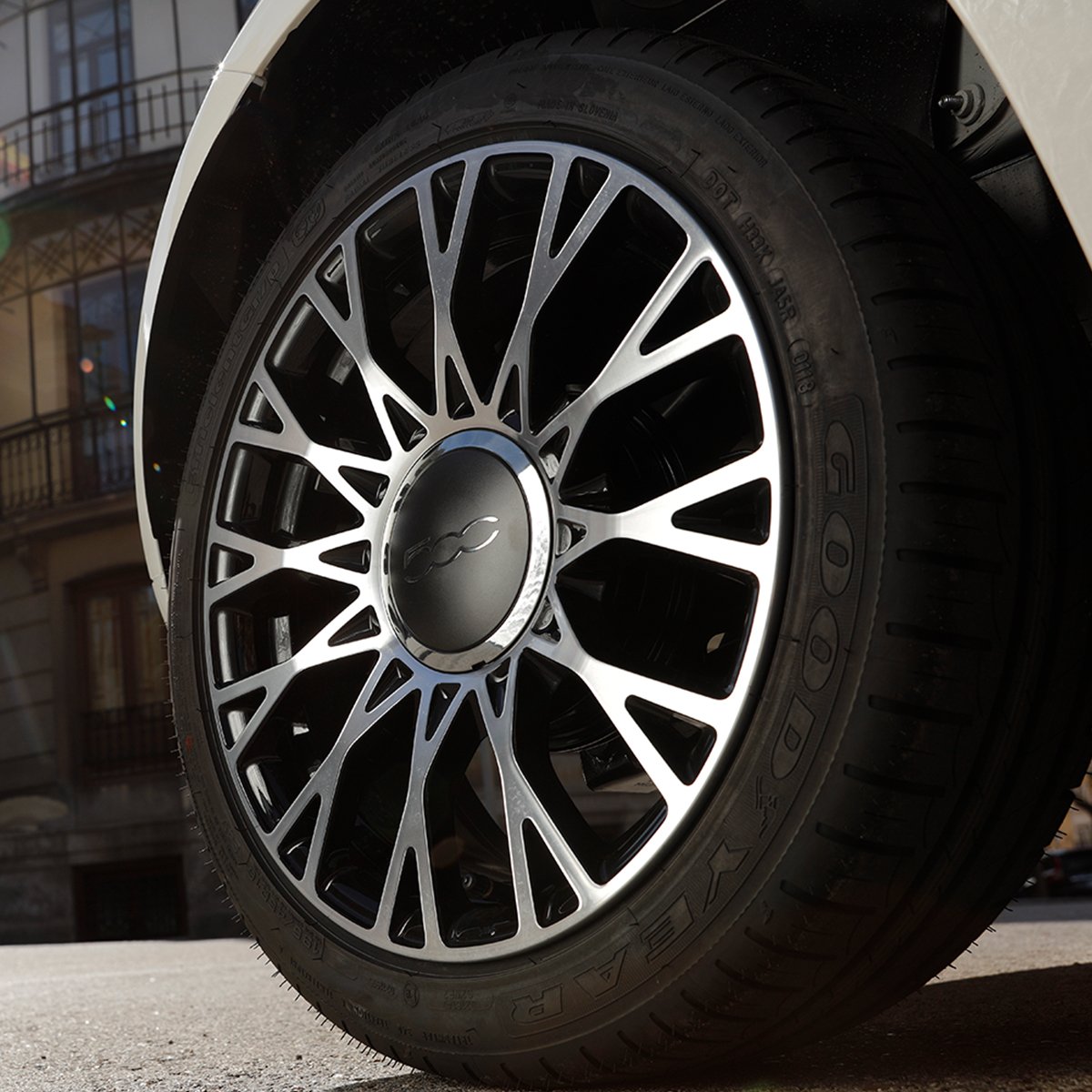 16” dark painted alloy wheels with diamond finish. Discover this icon: #ForeverCult #500Collezione. 
__________
#Fiat500Collezione #Fiat500 #FiatSchweiz #FiatSvizzera #FiatSuisse  #summervibes #summer #italian #Lifestyle #myFiat #italy  #CarPhotography #CarLife #CarLifeStyle