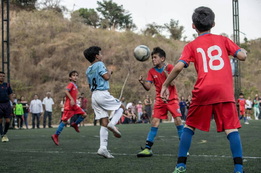 PetareAcademia's tweet photo. Les traemos imágenes que nos dejó el último encuentro de la categoría #Sub10 ante AEF en la #LigaPipoRossi
-
¡Viva el fútbol!
-
#CrecemosUNIDOS #DvoPetare #Academia #TalentFratelsa https://t.co/rgPgrMZVA9
