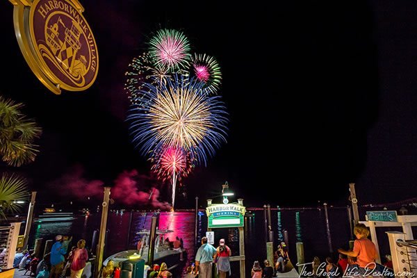 If you missed the fireworks last night from the Okaloosa Fishing Pier, you have another opportunity for fireworks TONIGHT over the Destin Harbor! buff.ly/2JAihTr #fireworks #Destin