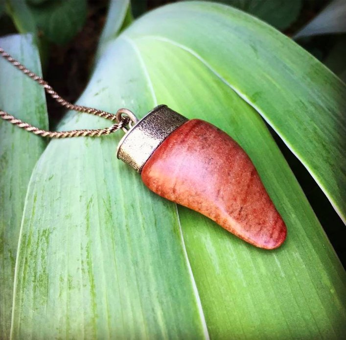 native_artists's tweet image. Oh how Carly Feddersen seduces  with "Trophy Tongue" (set in sterling silver)!!! Come see more of her  art in Native Art's Collective's "Dynamic Transitions" exhibition at  Allied Arts through June 30.
#supportnativeart #art
to  support our events visit:  crowdrise.com/o/en/campaign/…