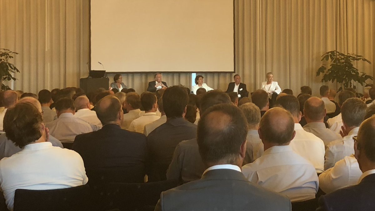 schaffenberger's tweet photo. #Amstein+Walthert #Forum #Digitalisierung #BIM https://t.co/yRkM8k31Bv