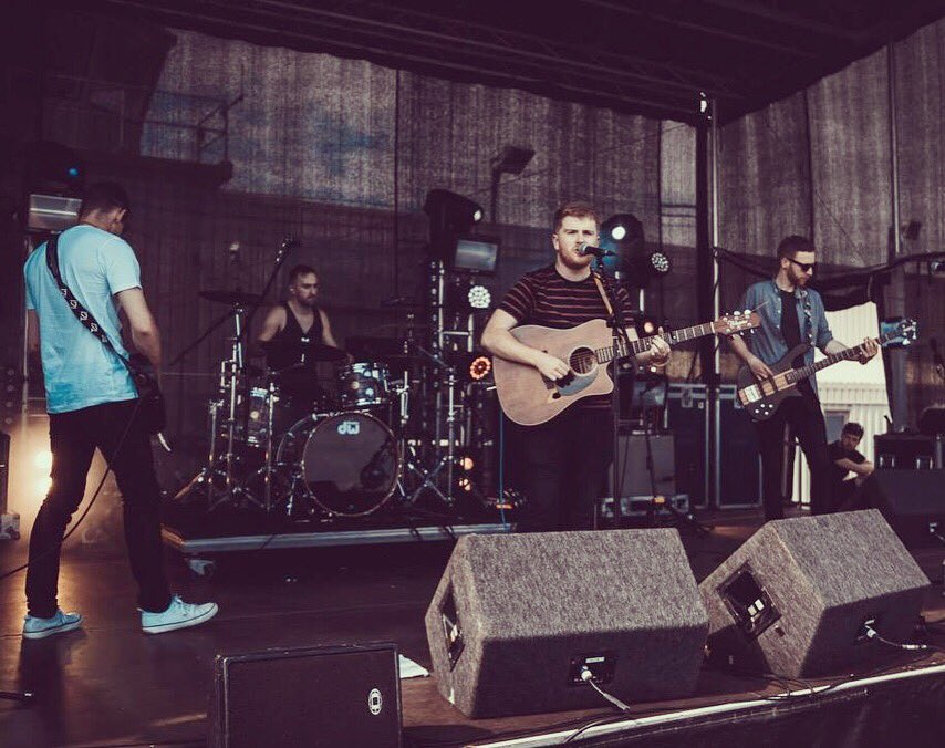 Rofi_James's tweet photo. Amazing craic playing at Fever Pitch Music Festival on Sunday! Thanks to all the festival workers for looking after us and to the crowd for singing along with us! 🙌🤘
Next up it’s RIVERFEST 2018 / Lukers Bar Shannonbridge on June 17th! 
#irishmusicparty #galway #festival #music https://t.co/e9WxMfs5is